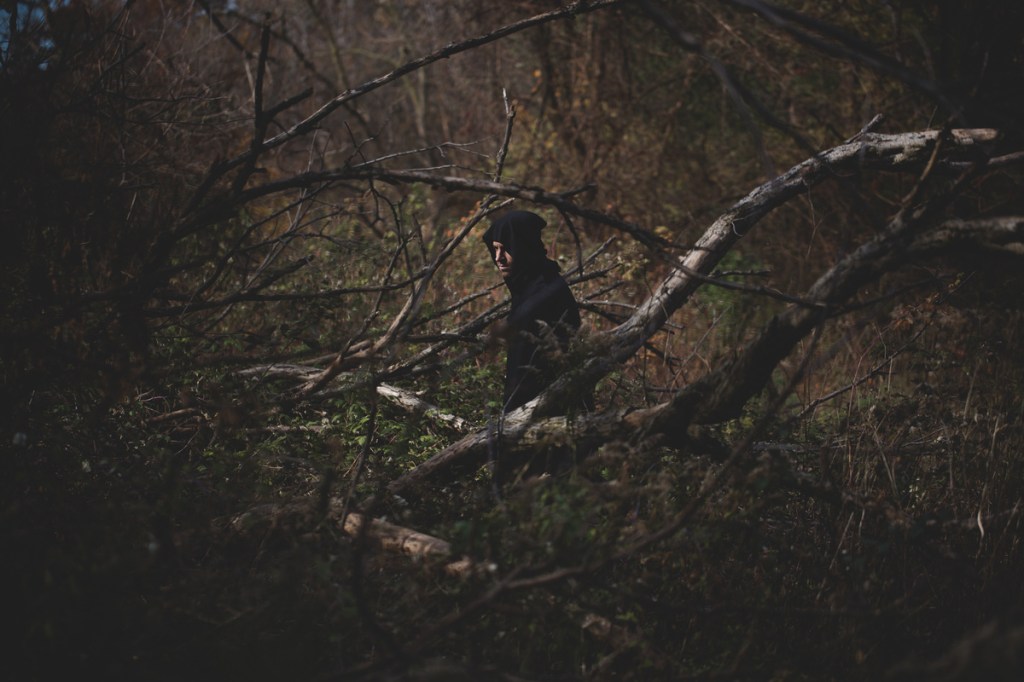 Video premiere: Black Walls – Field&nbsp;Two