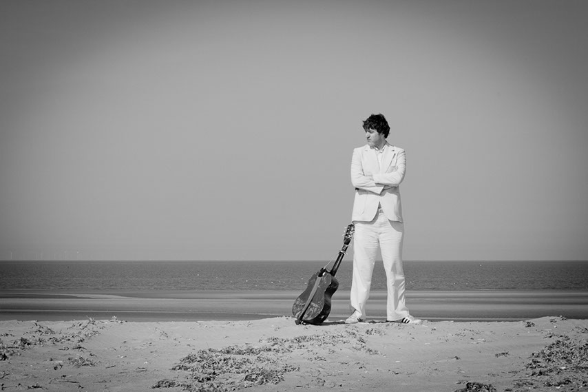 Video: Neil Cousin – Leg Bone&nbsp;Flute